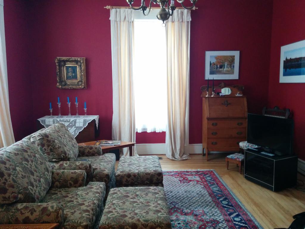 Fairmont House Bed & Breakfast Mahone Bay Buitenkant foto