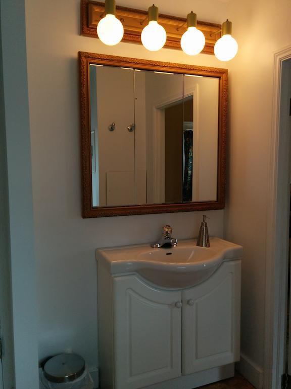 Fairmont House Bed & Breakfast Mahone Bay Buitenkant foto