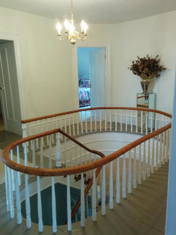 Fairmont House Bed & Breakfast Mahone Bay Buitenkant foto