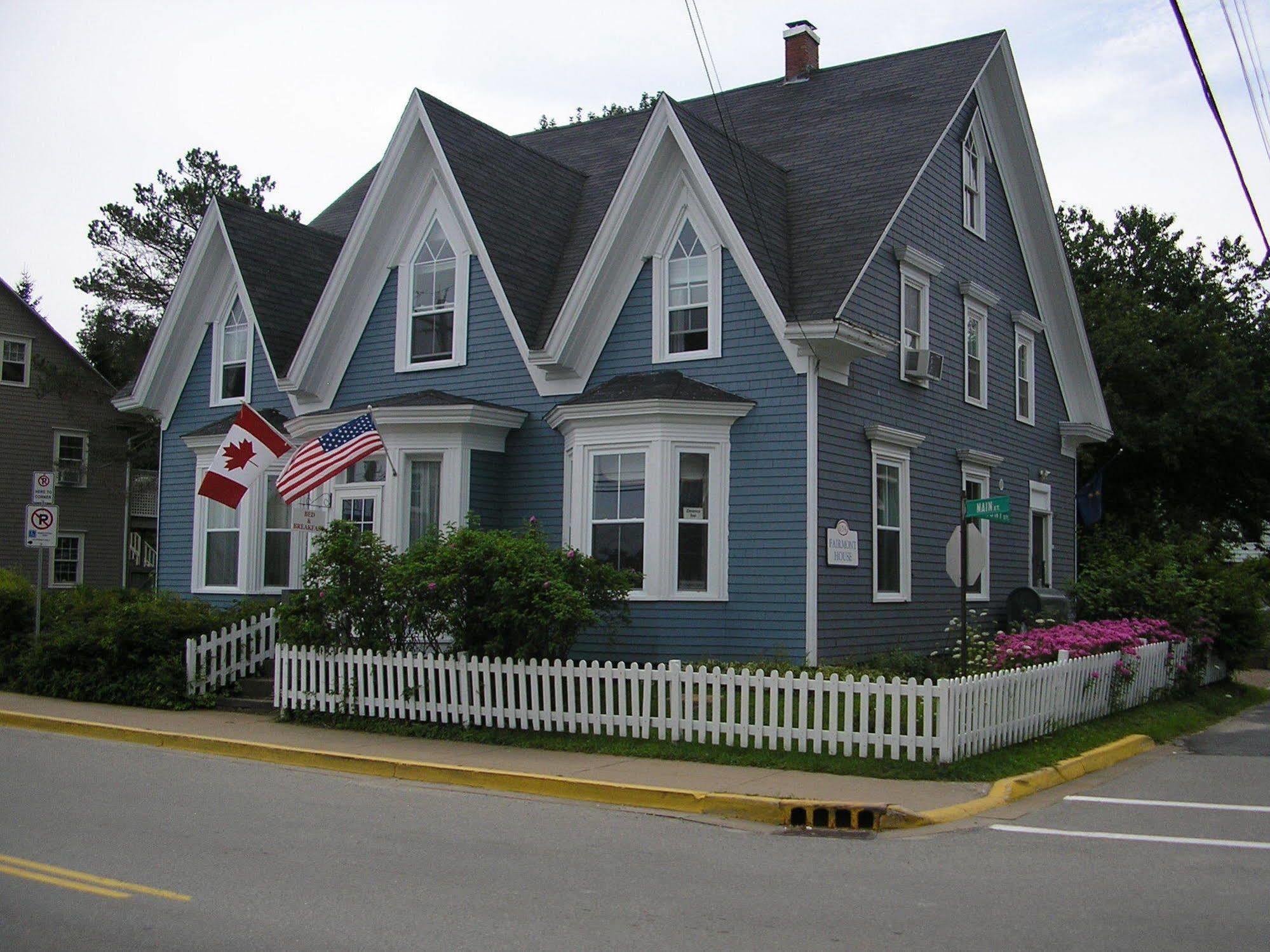 Fairmont House Bed & Breakfast Mahone Bay Buitenkant foto